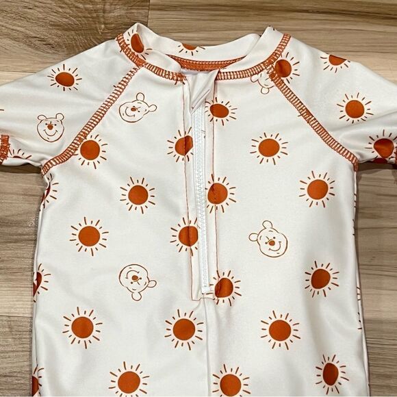 Disney Baby Pooh Swim Rash Guard Baby 3-6 Months Unisex - Picture 4 of 4